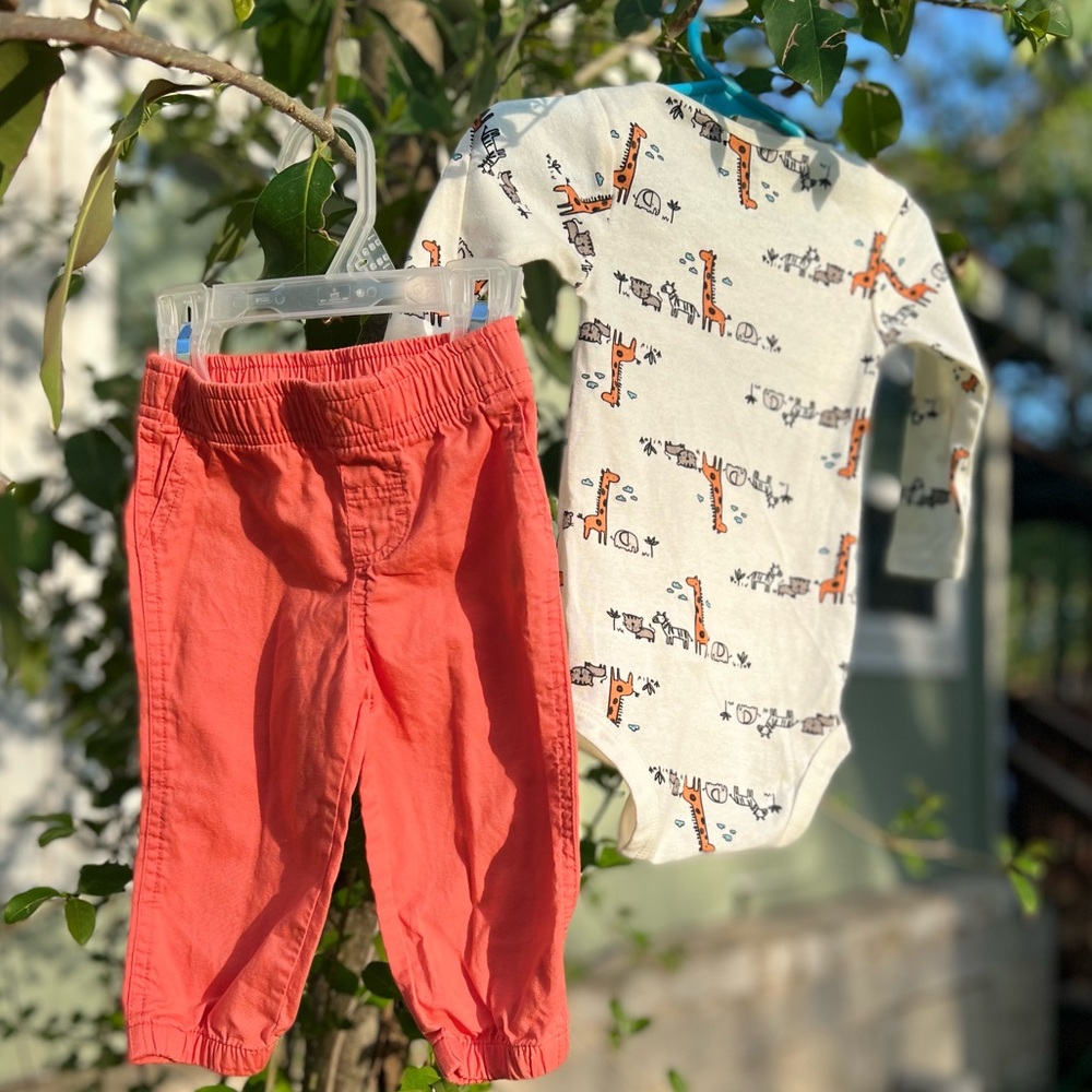 Bum pants & Gerber giraffe onesie